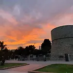 La Rupe E Il Giardino דירה