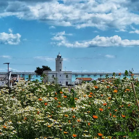 La Rupe E Il Giardino