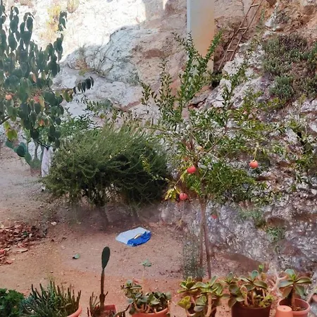 La Rupe E Il Giardino Apartman *