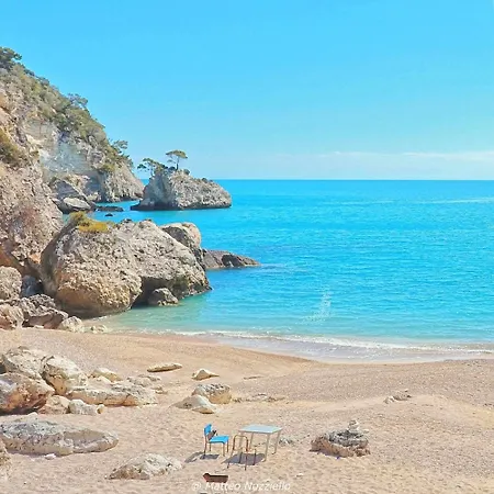 La Rupe E Il Giardino * Manfredonia