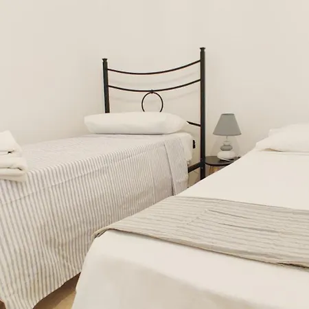 Lägenhet La Rupe E Il Giardino *