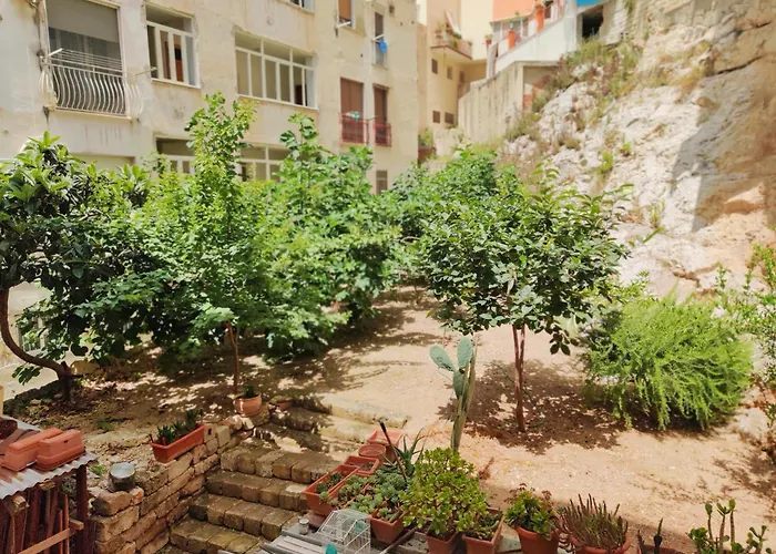 La Rupe E Il Giardino *